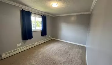 3 of 14 (pn1115) Fully Renovated House for rent in Edmonton, AB