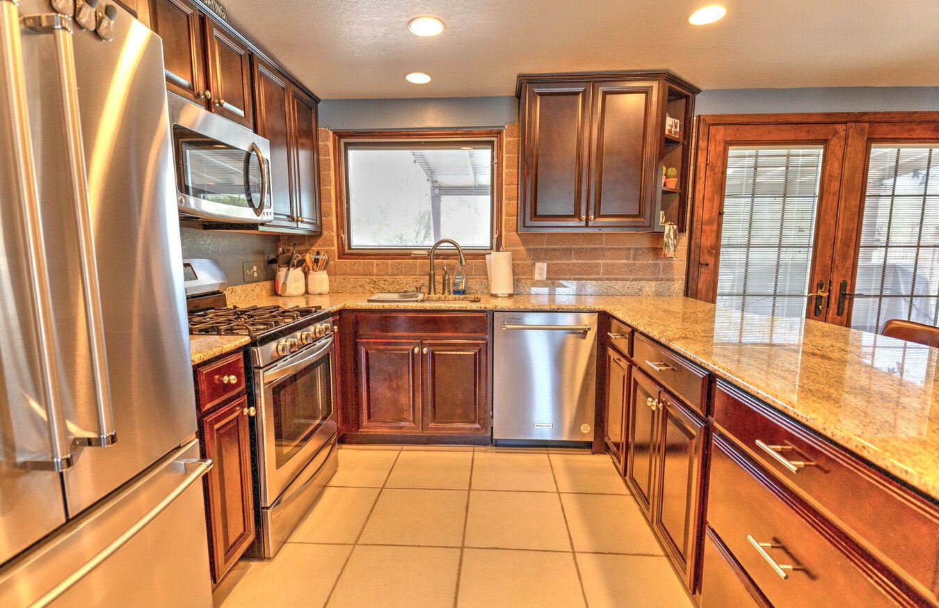 Fully Furnished Oasis In The Desert!! Apartments Tucson, AZ