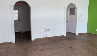 3 of 20 712 Main St House for rent in Grandview, MO