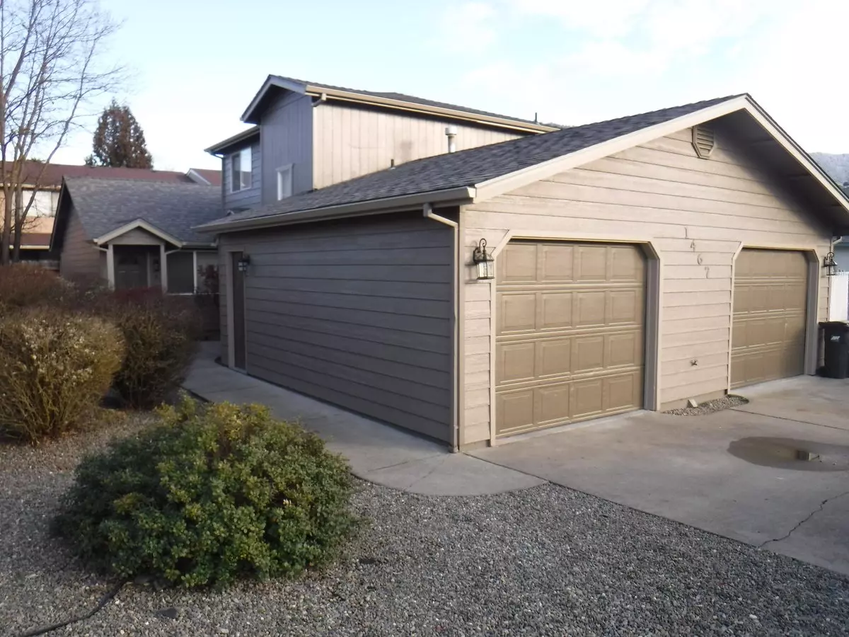 2 Bedroom, 1 Bath Duplex House for rent in Grants Pass, OR