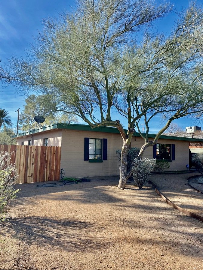 Three Bedroom By The University Apartments Tucson, AZ