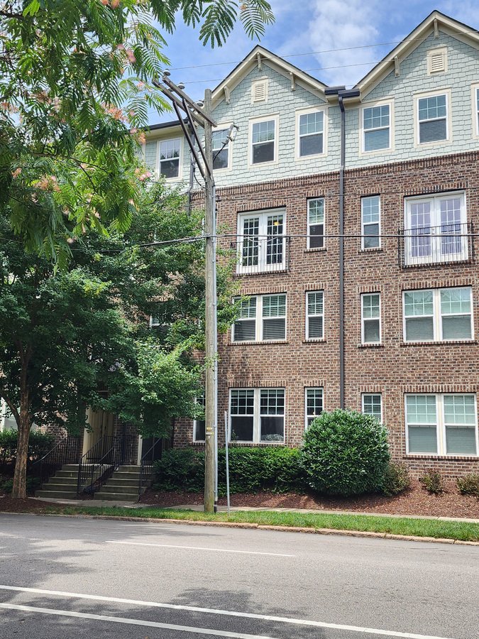 531 N Person #203 Available Now!! Beautiful... Apartments Raleigh, NC