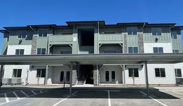 2 of 34 Sleepy Hollow Apartments Apartment for rent in Garden City, ID