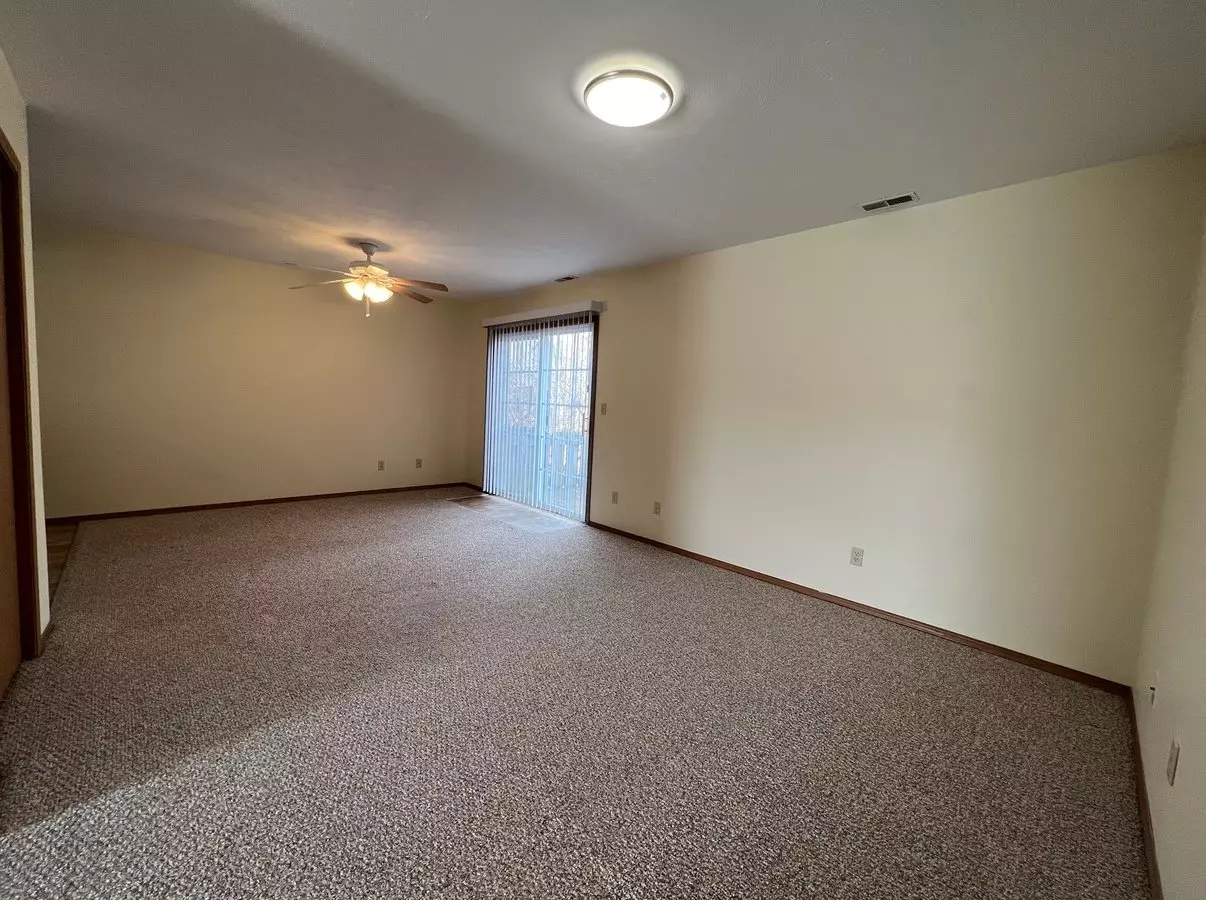 101-127 Weatheridge Dr Apartment for rent in Hurricane, WV