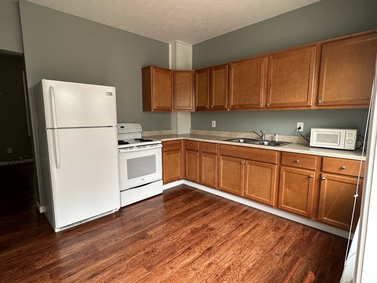 Fairview Crt Little Italy Apartments Cleveland, OH Rentable