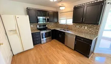 3 of 12 *elegant 3 Br, 3 Ba House In Springfield* House for rent in Cincinnati, OH
