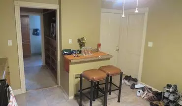 4 of 19 $1,250| 3Bd 1Ba 622 Hudson St #1| Available Now! House for rent in Eau Claire, WI