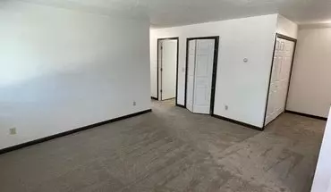 3 of 6 828 3rd Ave Apt 3 W House for rent in Williston, ND