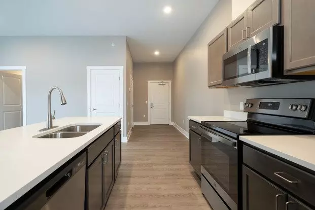 17 E Main Ave Apartment for rent in Zeeland, MI 17 E Main Ave Apartment for rent in Zeeland, MI