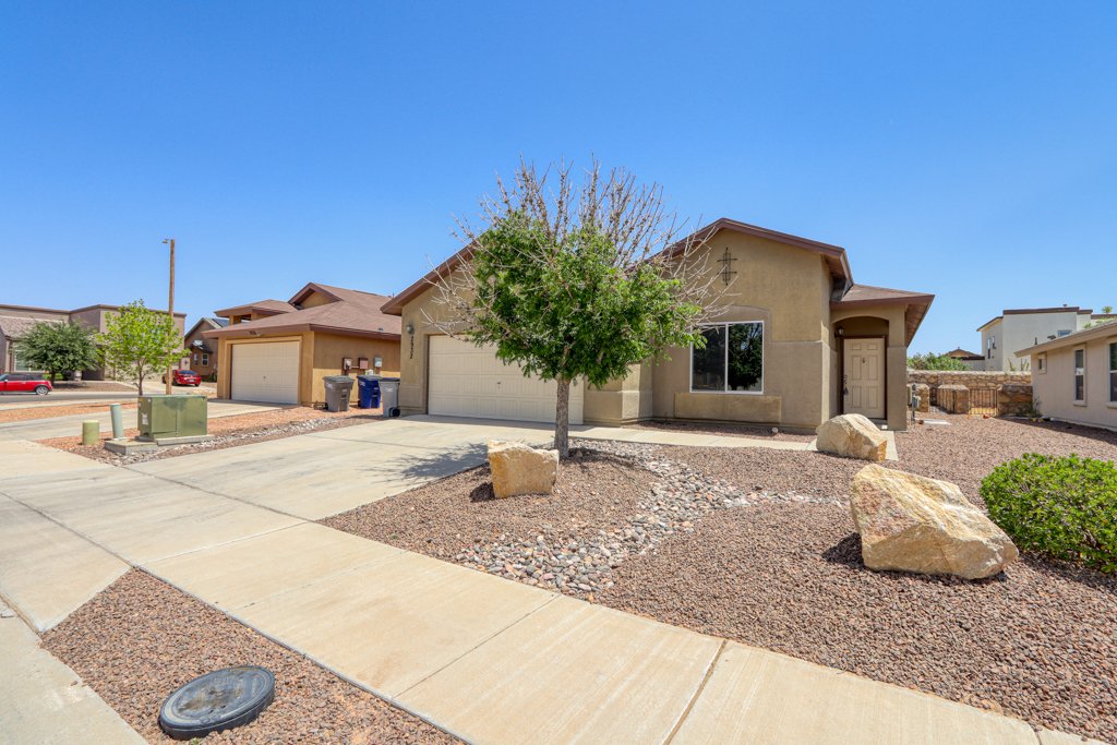 2932 Pino Triste/off Pebble Hills Apartments El Paso, TX