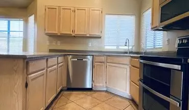 5 of 36 4 Bedroom 2.5 Bathroom On Large Lot With Pool House for rent in Peoria, AZ