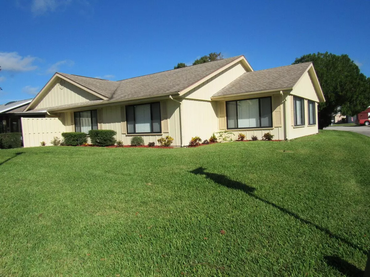 Remodeled/golf Community - 2 Bed, 2 Bath, 2 Car Garage In Nsb, $2300 House for rent in New Smyrna Beach, FL