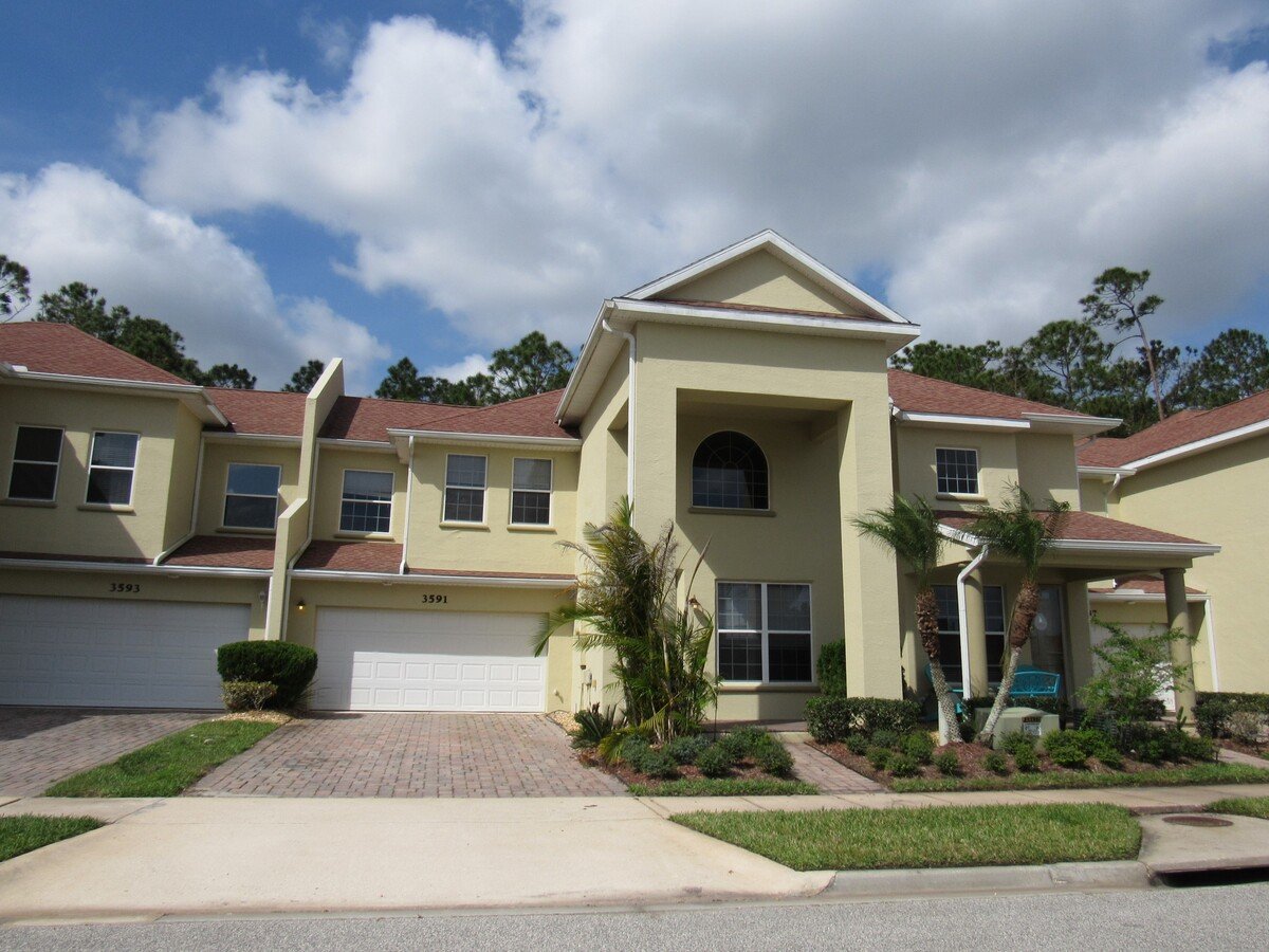 Bay 3/25 Townhouse In Parkside North,... Apartments New