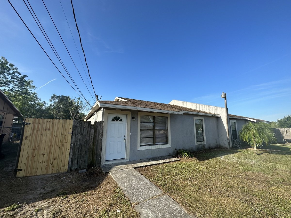 Half Duplex Available Now Apartments Lakeland, FL Rentable