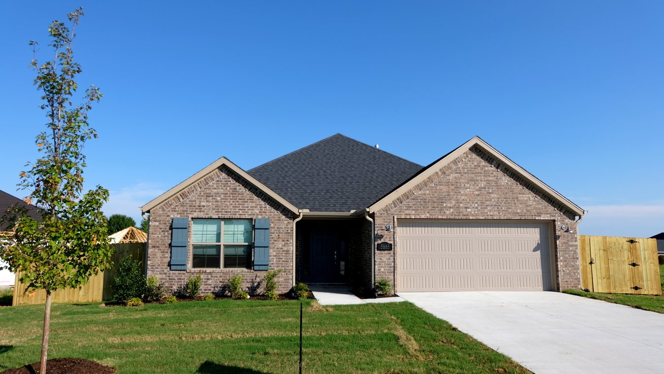 Riggins Home In Woodridge! Apartments Fayetteville, AR