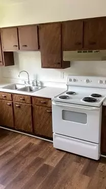 4 of 17 330 E 12th St Apartment for rent in Belle, WV