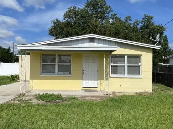 Renovated 3 Bedroom 1 Bath On Large Fenced Corner Lot! Tampa, Fl Apartment for rent in Tampa, FL Renovated 3 Bedroom 1 Bath On Large Fenced Corner Lot! Tampa, Fl Apartment for rent in Tampa, FL
