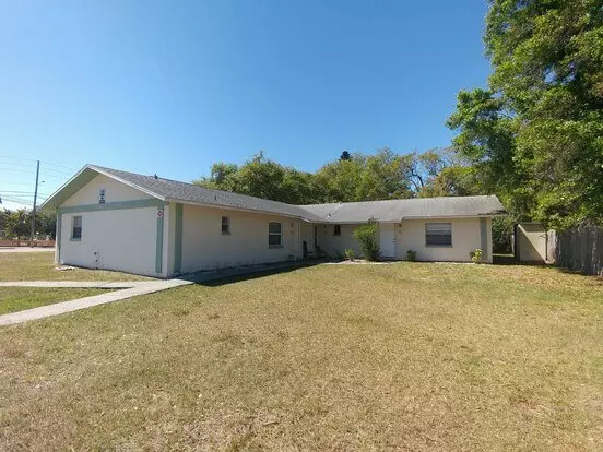 Conveniently Located, And Immaculate Rental! 2 Br, 1 Bath! Apartment for rent in Clearwater, FL