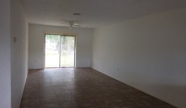 Cute 2 Bedroom 1.5 Bath Duplex In New Port Richey Apartment for rent in New Port Richey, FL