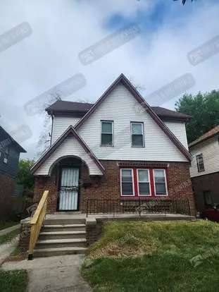 House- Colonial Apartment for rent in Detroit, MI