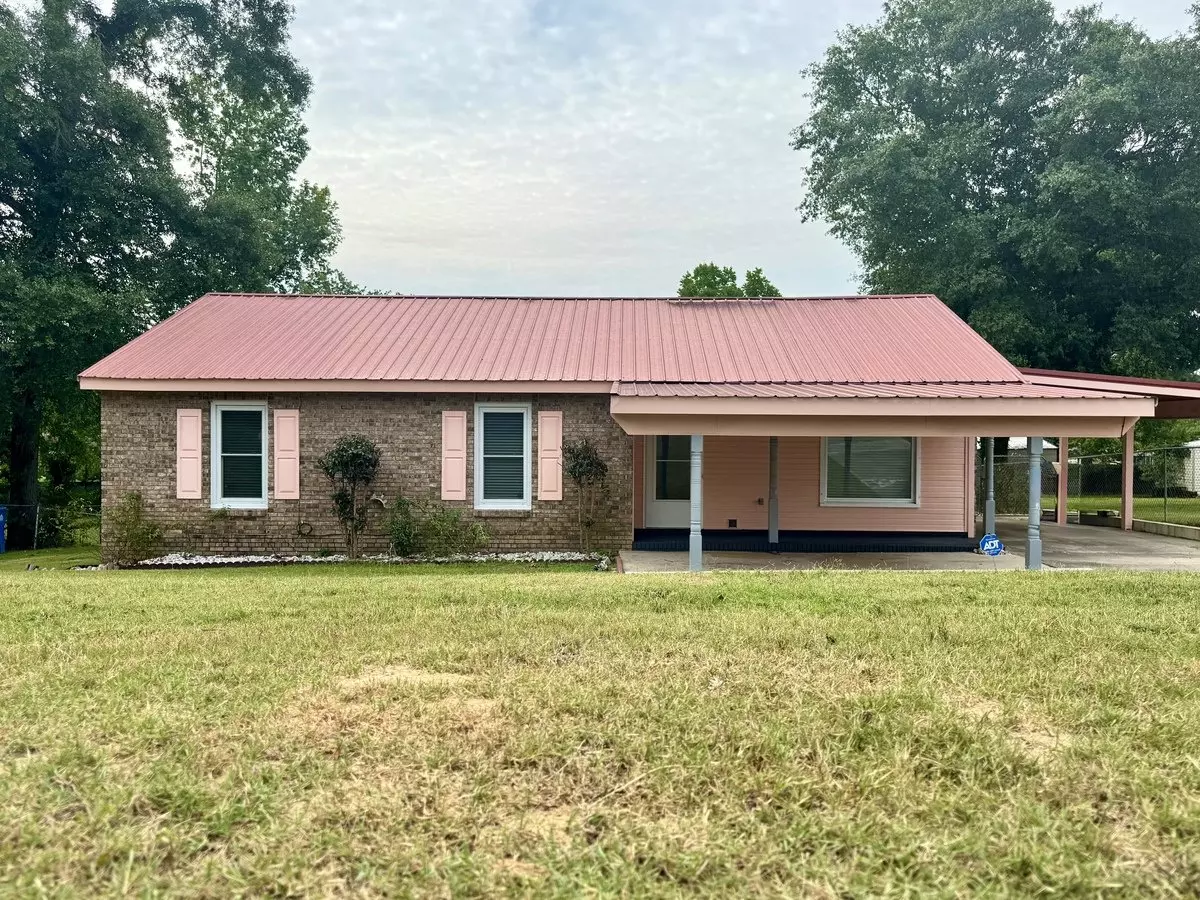 Peaceful, Practical, & Peachy House for rent in Columbus, GA