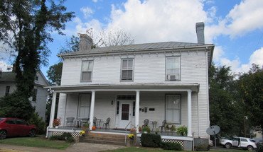 214 E Spencer St Apartment for rent in Culpeper, VA
