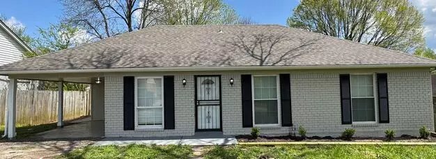Charming 3-bedroom, 1.5 Bathroom Brick Home Available Now! Apartment for rent in Memphis, TN