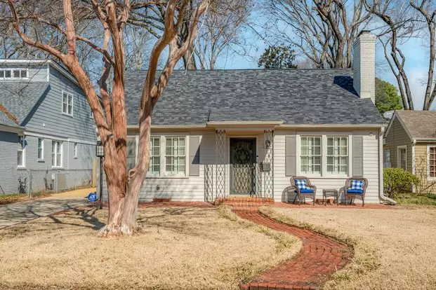 Coming Soon: Charming 4-bed Cottage In East Memphis W/ Stylish Updates Apartment for rent in Memphis, TN