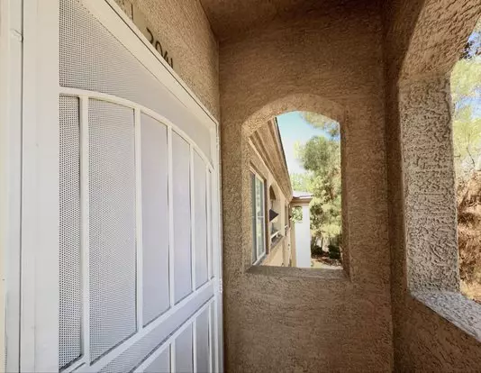 Welcome To Your New Home! This Beautifully Updated Condo Offers A Fres Apartment for rent in Las Vegas, NV