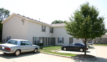 326 E. Vernon Avenue Apartment for rent in Normal, IL