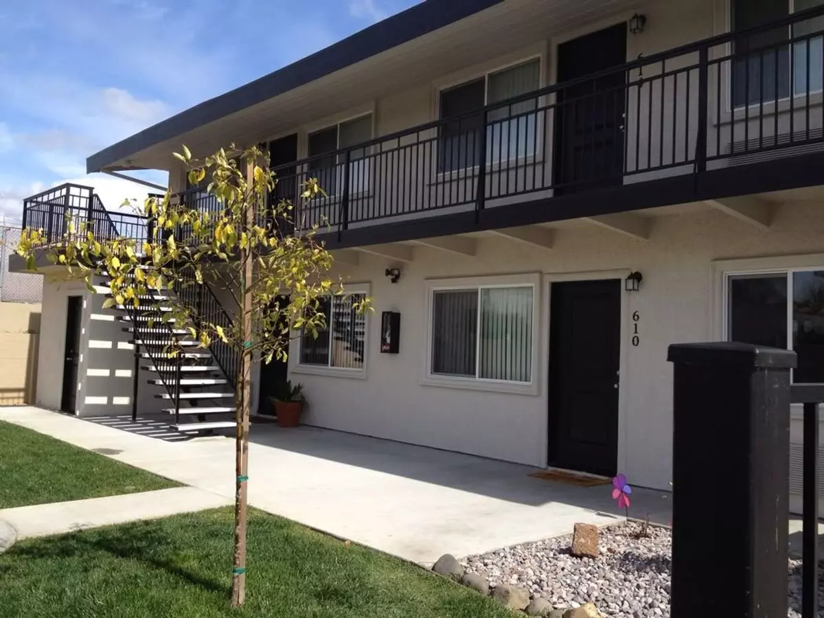Iris Drive Apartment for rent in Redding, CA