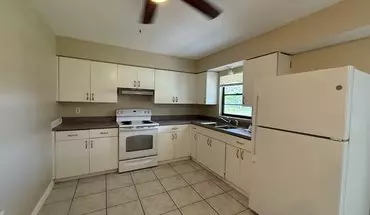 2 of 6 1685 Shadow Ln Apt A Apartment for rent in Englewood, FL