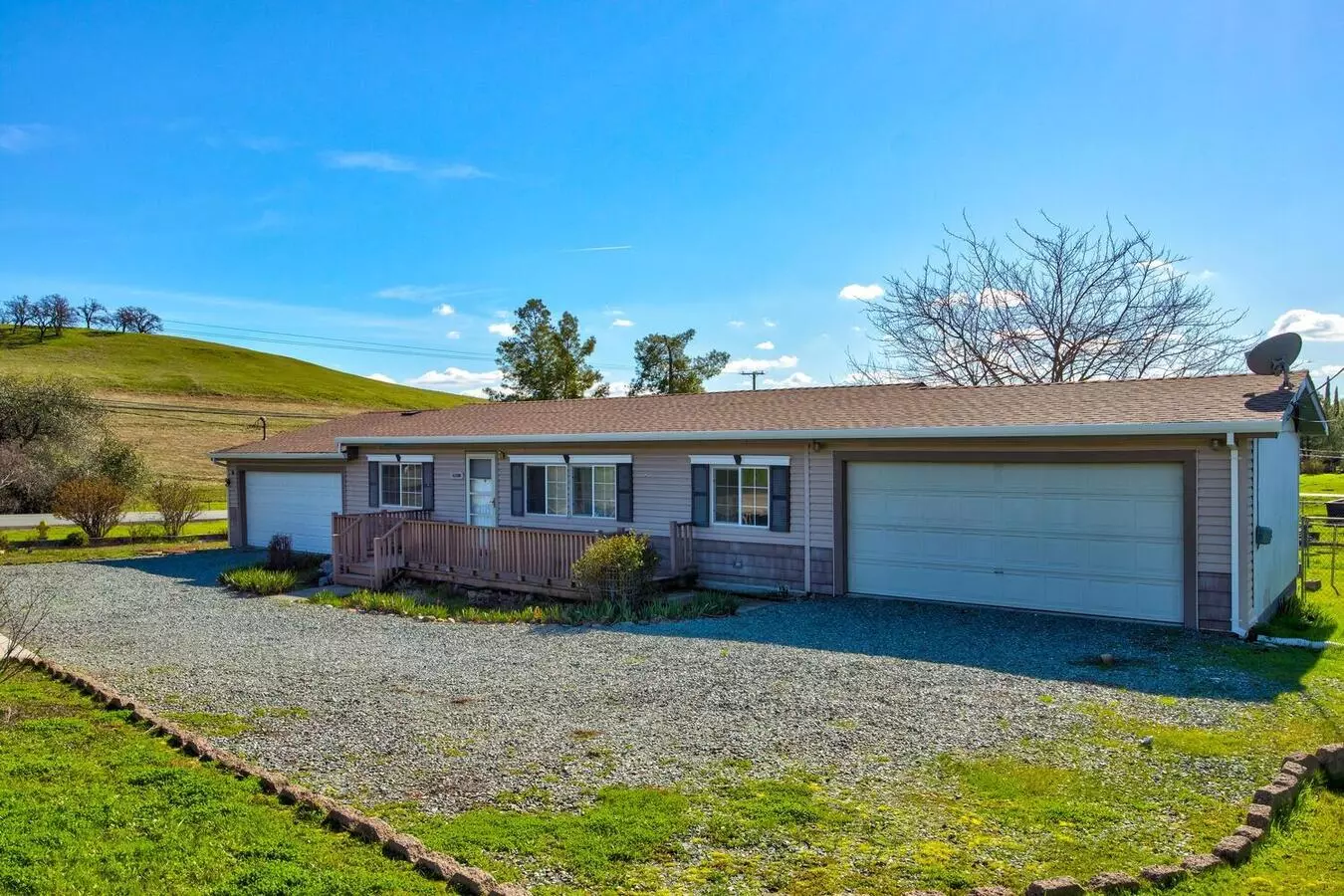 4330 B Feather Ct House for rent in Ione, CA