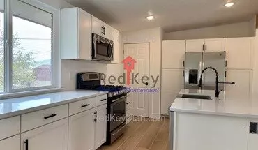 4 of 14 Stansbury Ave Duplex Apartment for rent in Tooele, UT