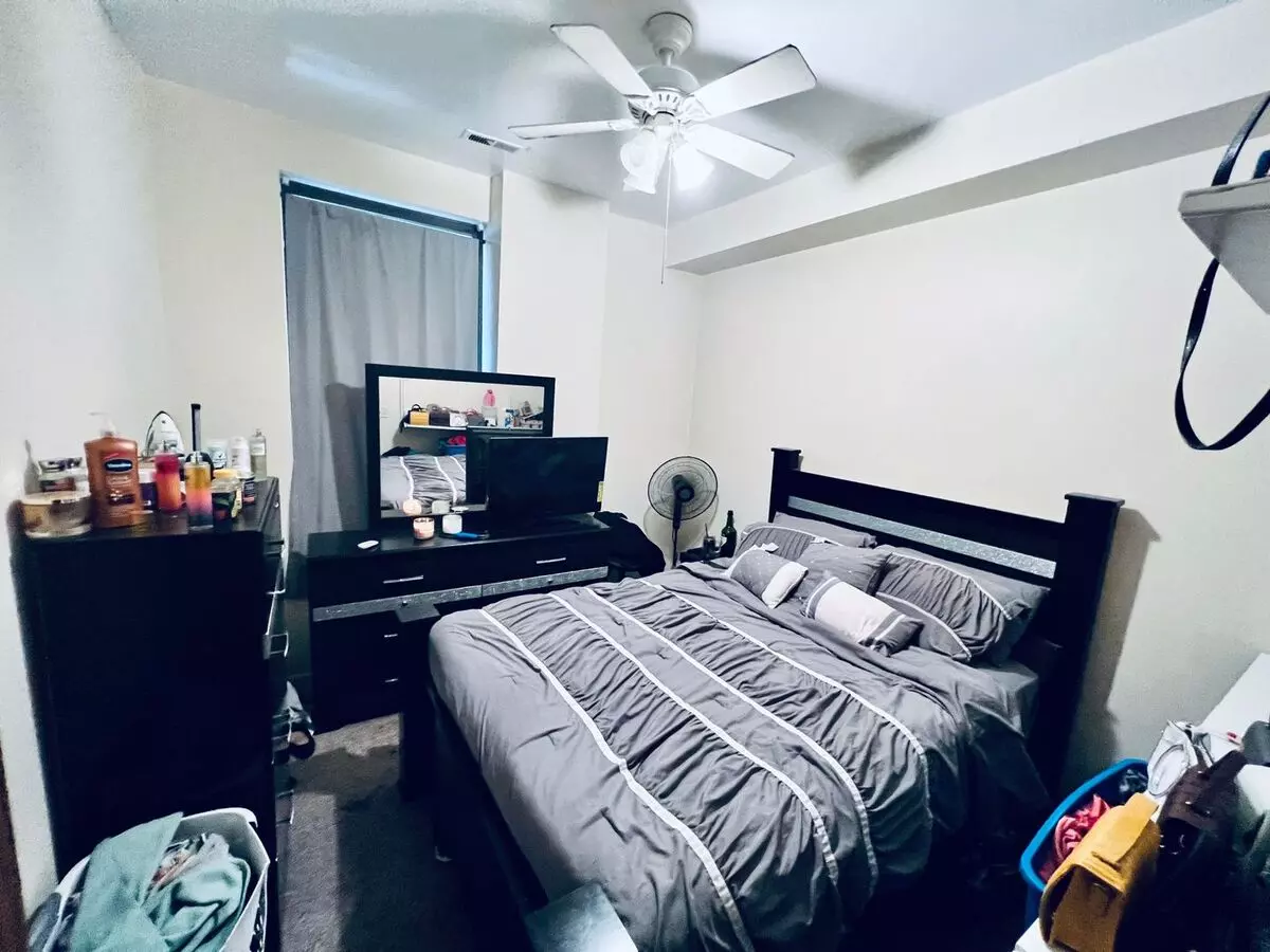 556 W 37th St Apartment for rent in Chicago, IL