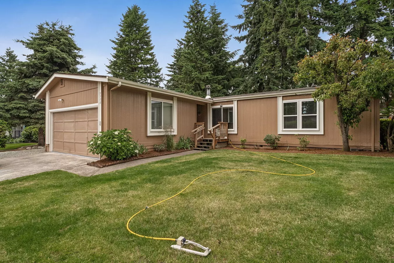 Close Single Level Home House for rent in Puyallup, WA