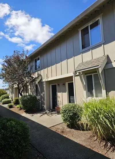 2 Bedroom With Den Apartment for rent in Tacoma, WA