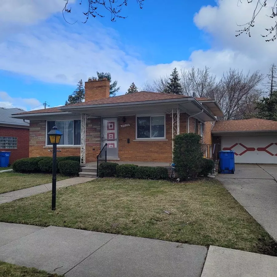 Huge Warren Quad Level House for rent in Warren, MI