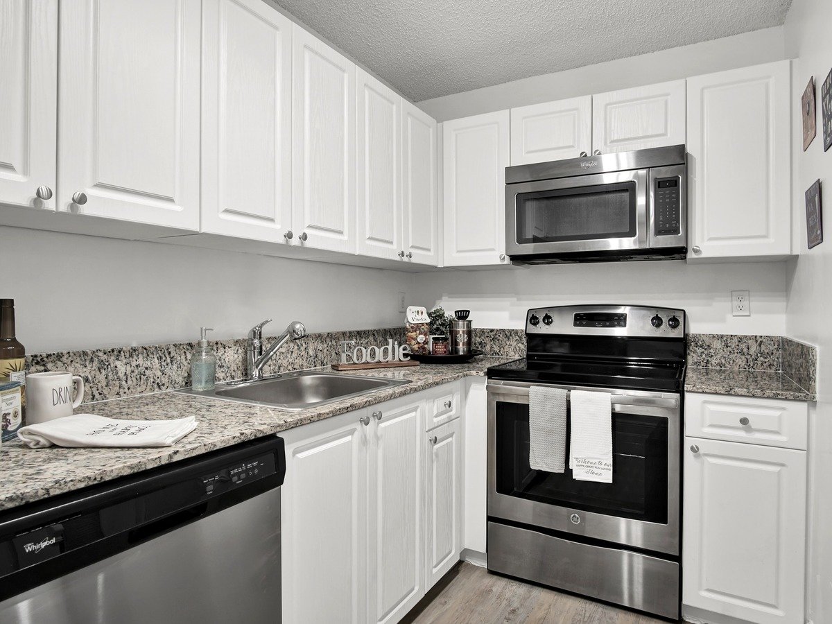 Fontainebleau Milton Apartments Miami, FL