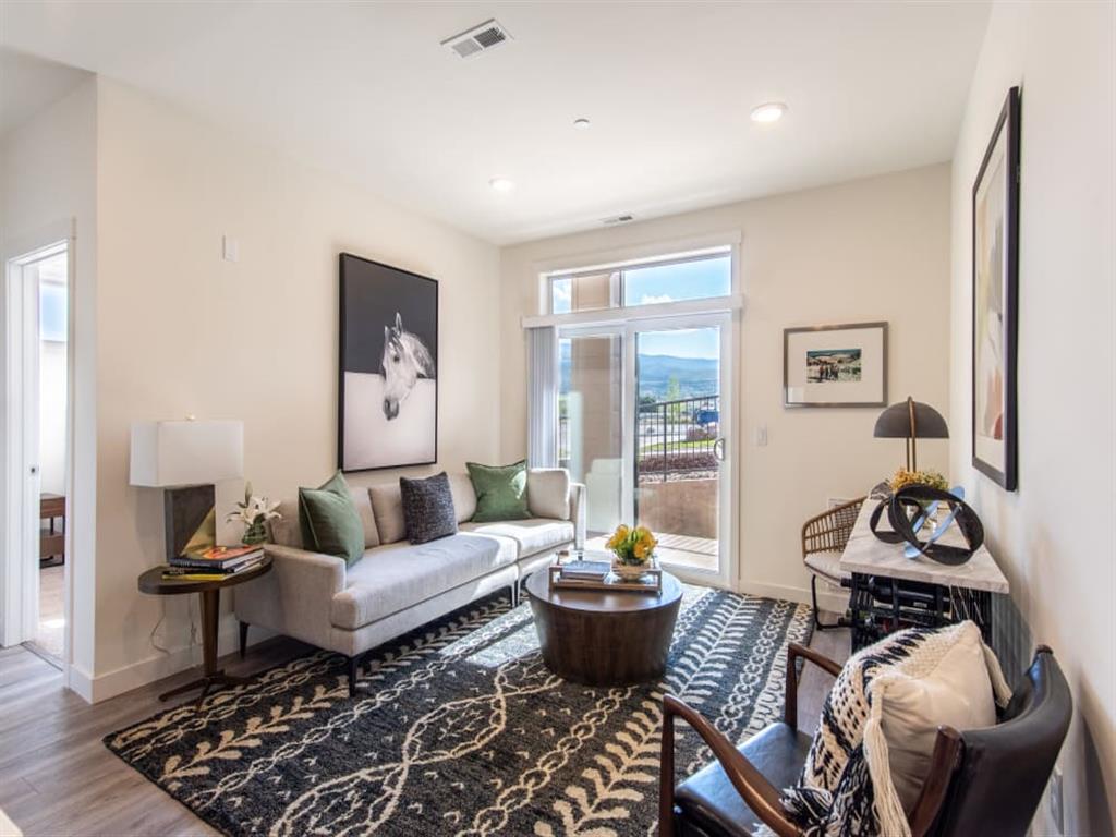 6 West Apartments 32532 Highway 6 Edwards, CO Rentable