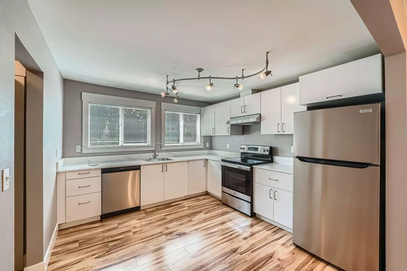 3208 Mcclintock Ave Unit 2 S Apartment for rent in Seattle, WA