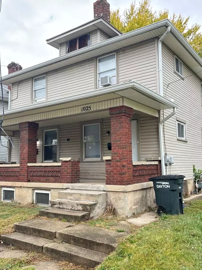 1023-1025 Clover St Apartment for rent in Dayton, OH