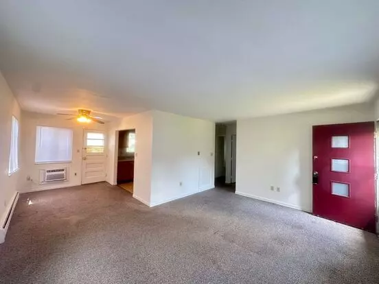805 E Trotwood Apartment for rent in Dayton, OH