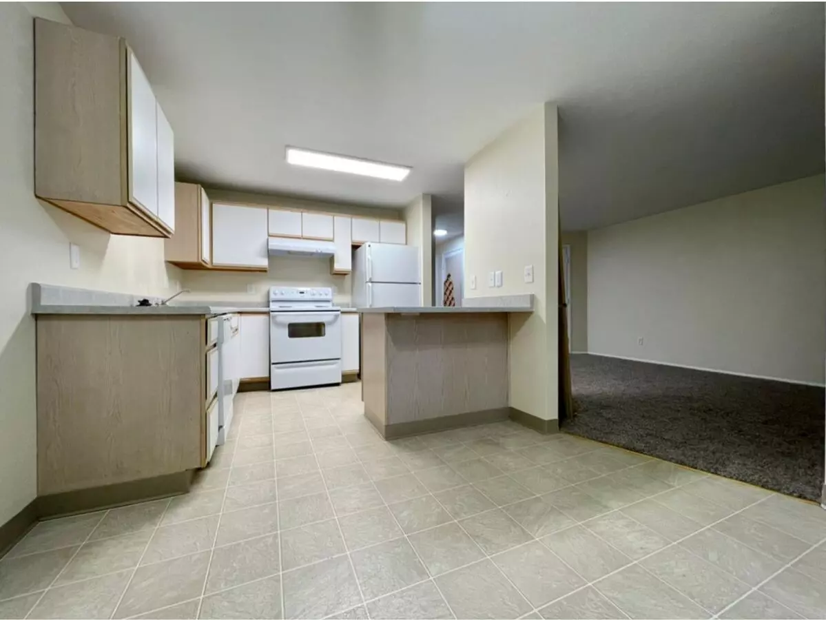 5702 - 5710 NE Prescott St. Apartment for rent in Portland, OR