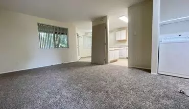 4 of 13 5702 - 5710 NE Prescott St. Apartment for rent in Portland, OR