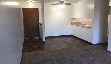 Park West Apartment for rent in West Des Moines, IA