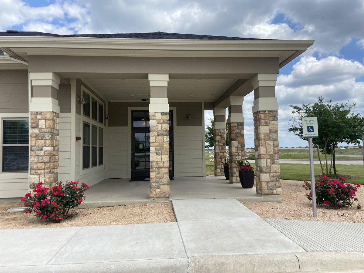 The Stanton Apartments 2115 Windsor Blvd Lockart, TX