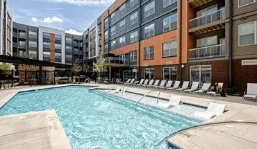2 of 32 Discovery Square Apartment for rent in Herndon, VA