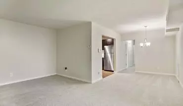 4 of 18 Cross Creek Apartment for rent in Laurel, MD