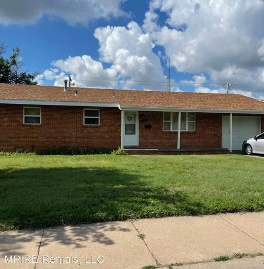 5633 Eisenhower Ave House for rent in Great Bend, KS
